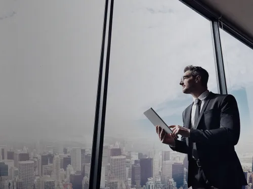 Hombre planificando negocios