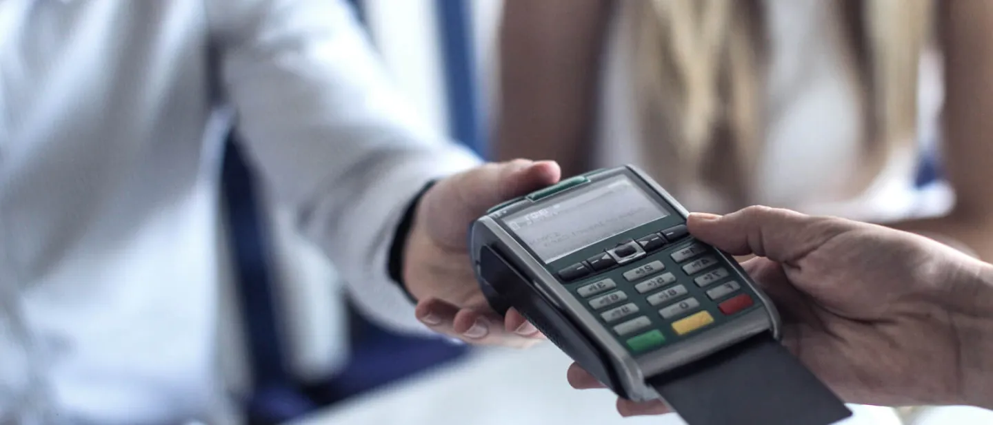 Cobrando con POS